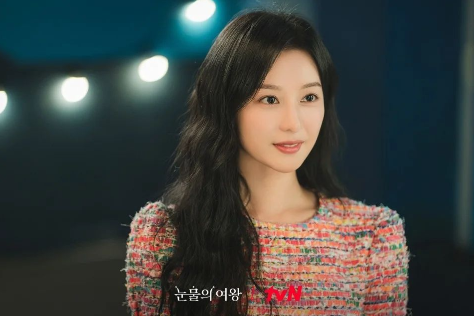 눈물의 여왕 김지원의 아치형 눈썹